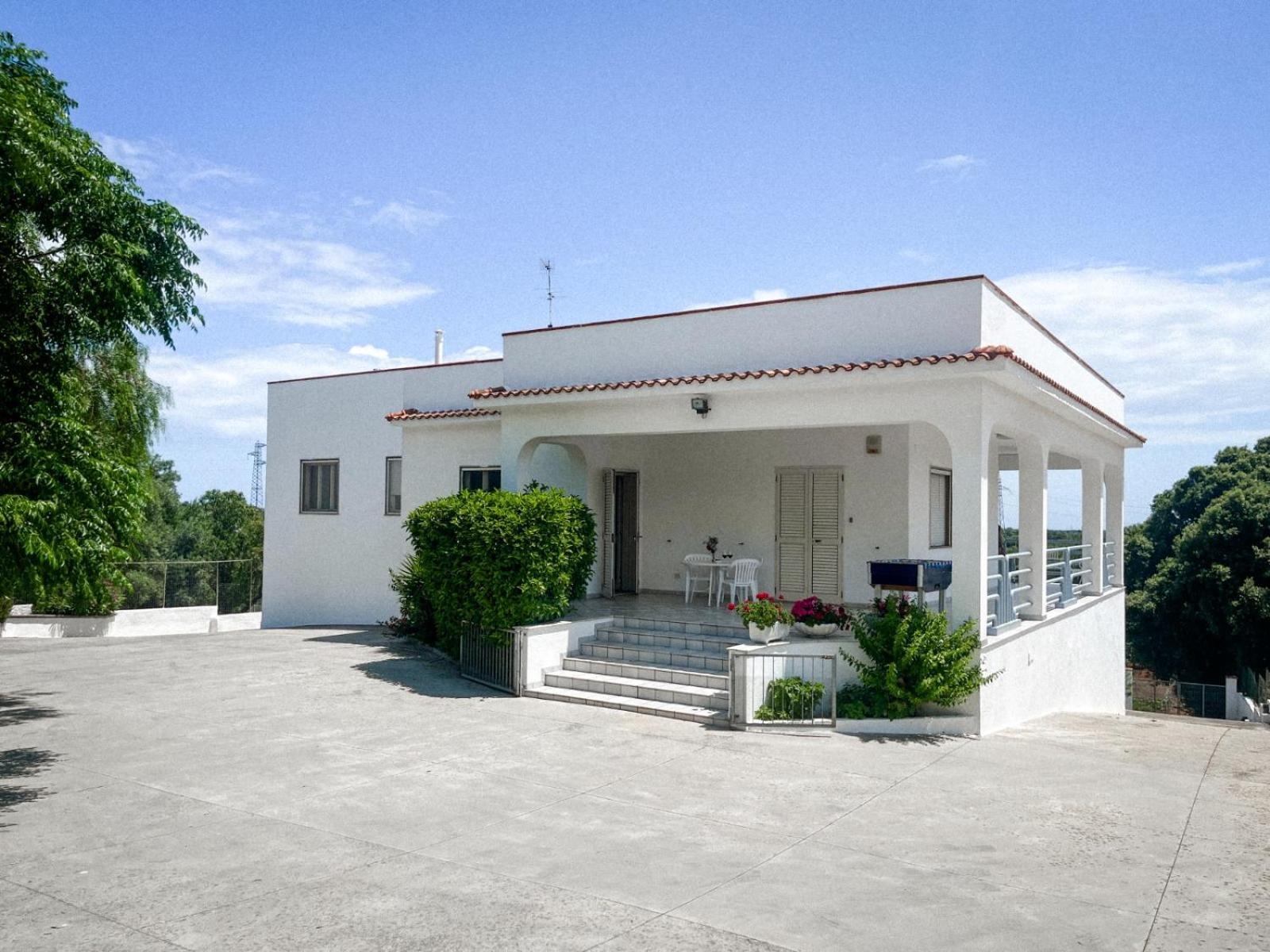 Villa Mediterranea Tra Gli Ulivi Ostuni Exterior photo